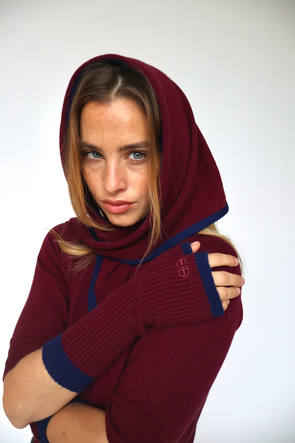 Cashmere mittens